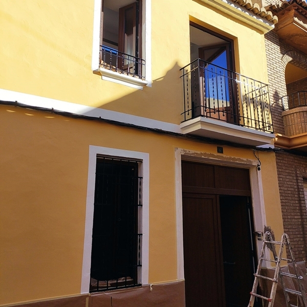 Rehabilitación profesional de fachadas en Valencia 2