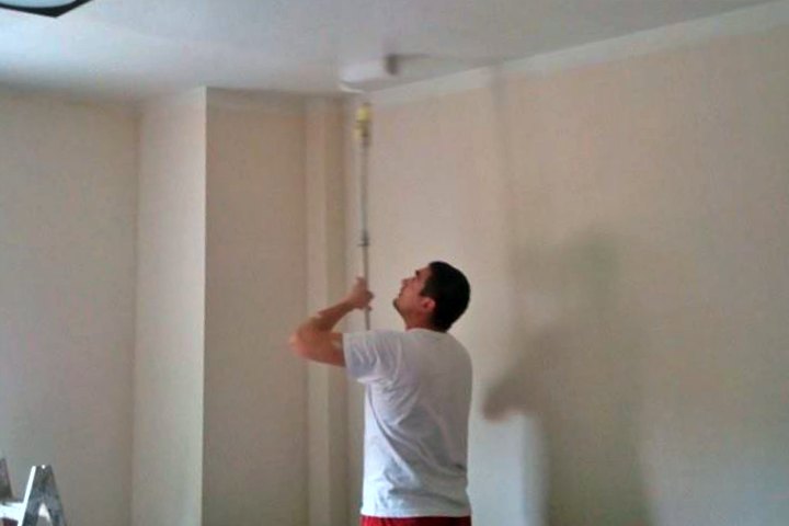 Trabajos de pintura profesional en viviendas de Cheste 2