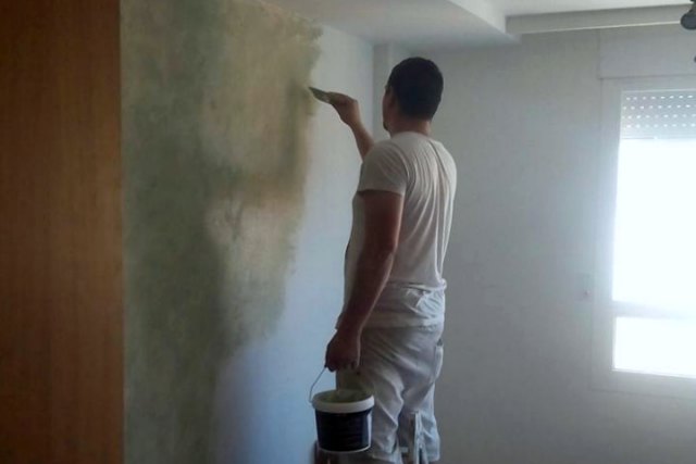 Trabajos de pintura profesional en viviendas de Cheste 3