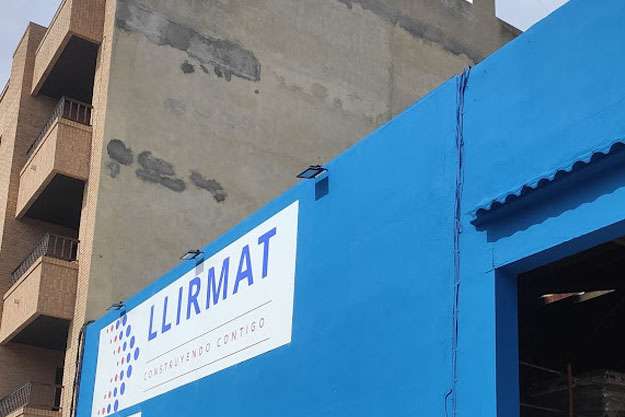 Ejemplo de pintura de fachadas para negocios y empresas