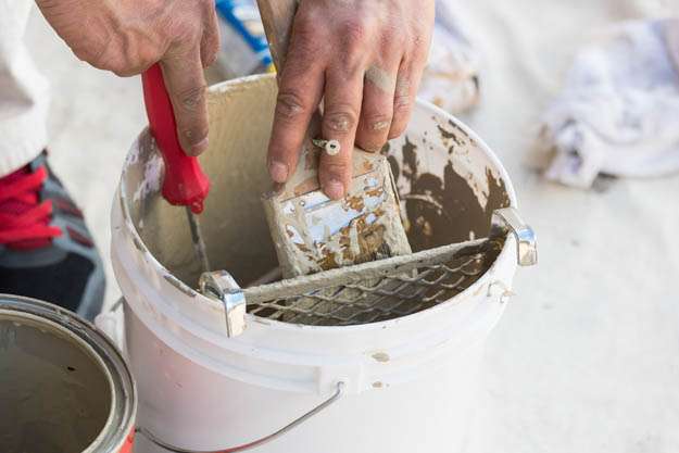 Un pintor y sus herramientas